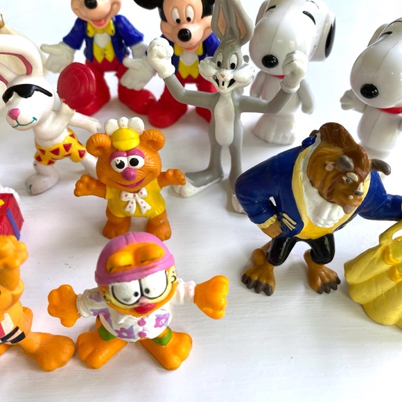 Vintage Minnie Mickey Garfield Kermit Snoopy etc. character figurines - Picture 5 of 7
